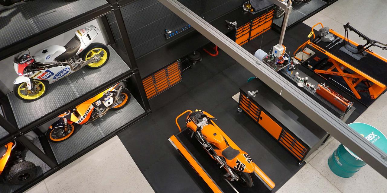 KTM Motohall Arbeitsplatzmatten KTM Motohall Arbeitsplatzmatten